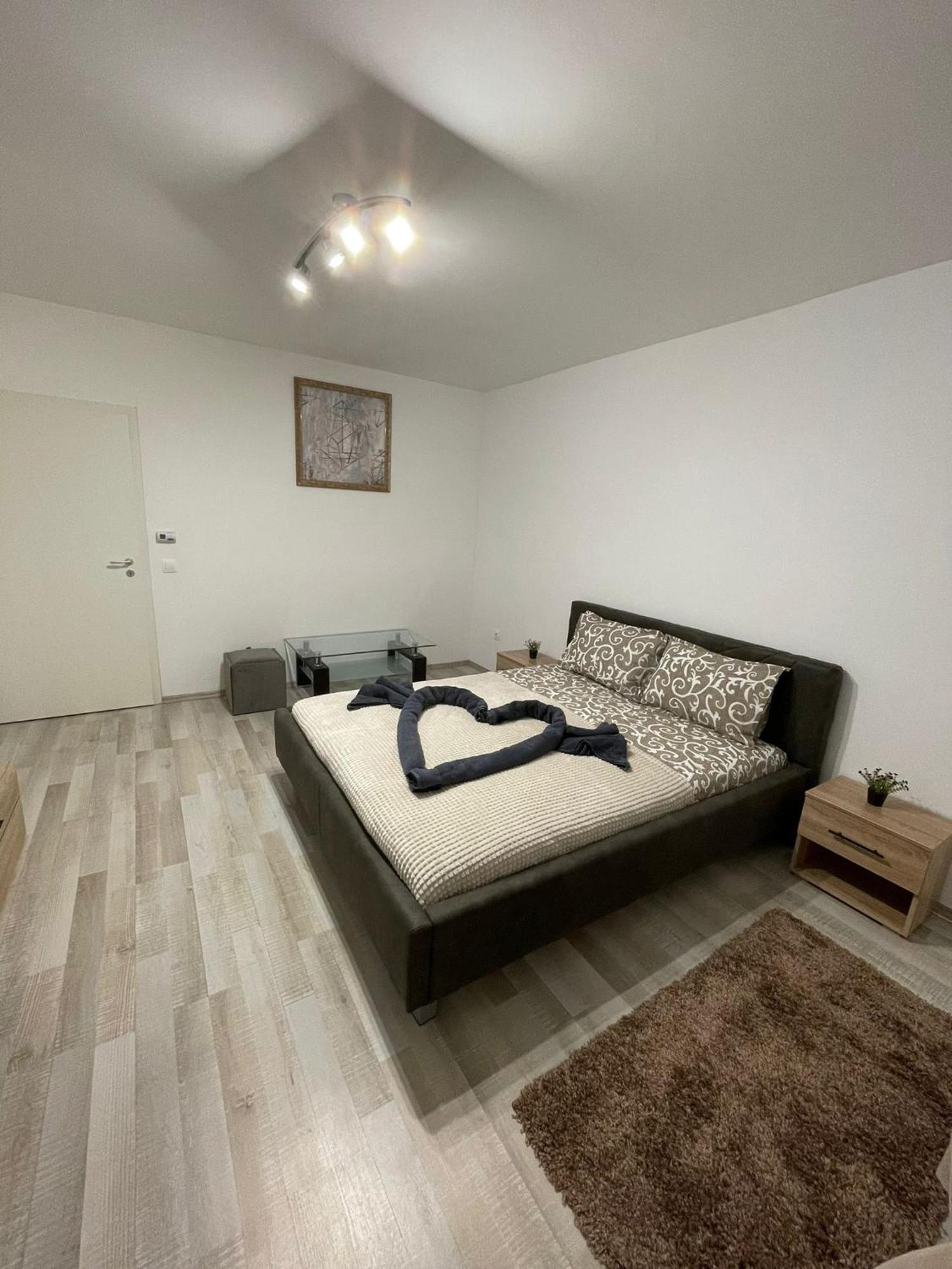 Ddm Residence Braşov Esterno foto